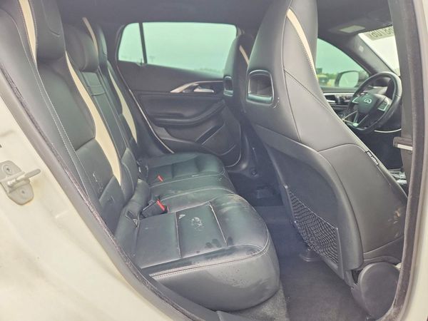 2018 INFINITI QX30