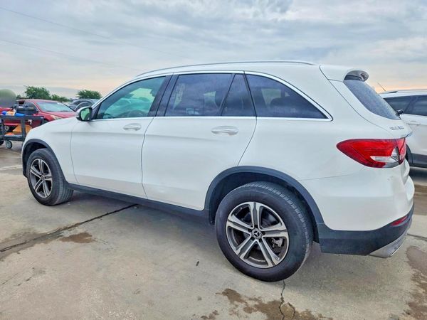 2019 MERCEDES-BENZ GLC GLC300