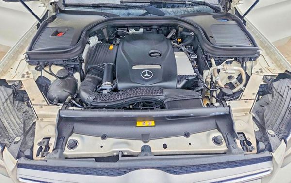 2019 MERCEDES-BENZ GLC GLC300