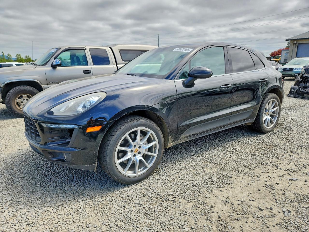2016 PORSCHE MACAN