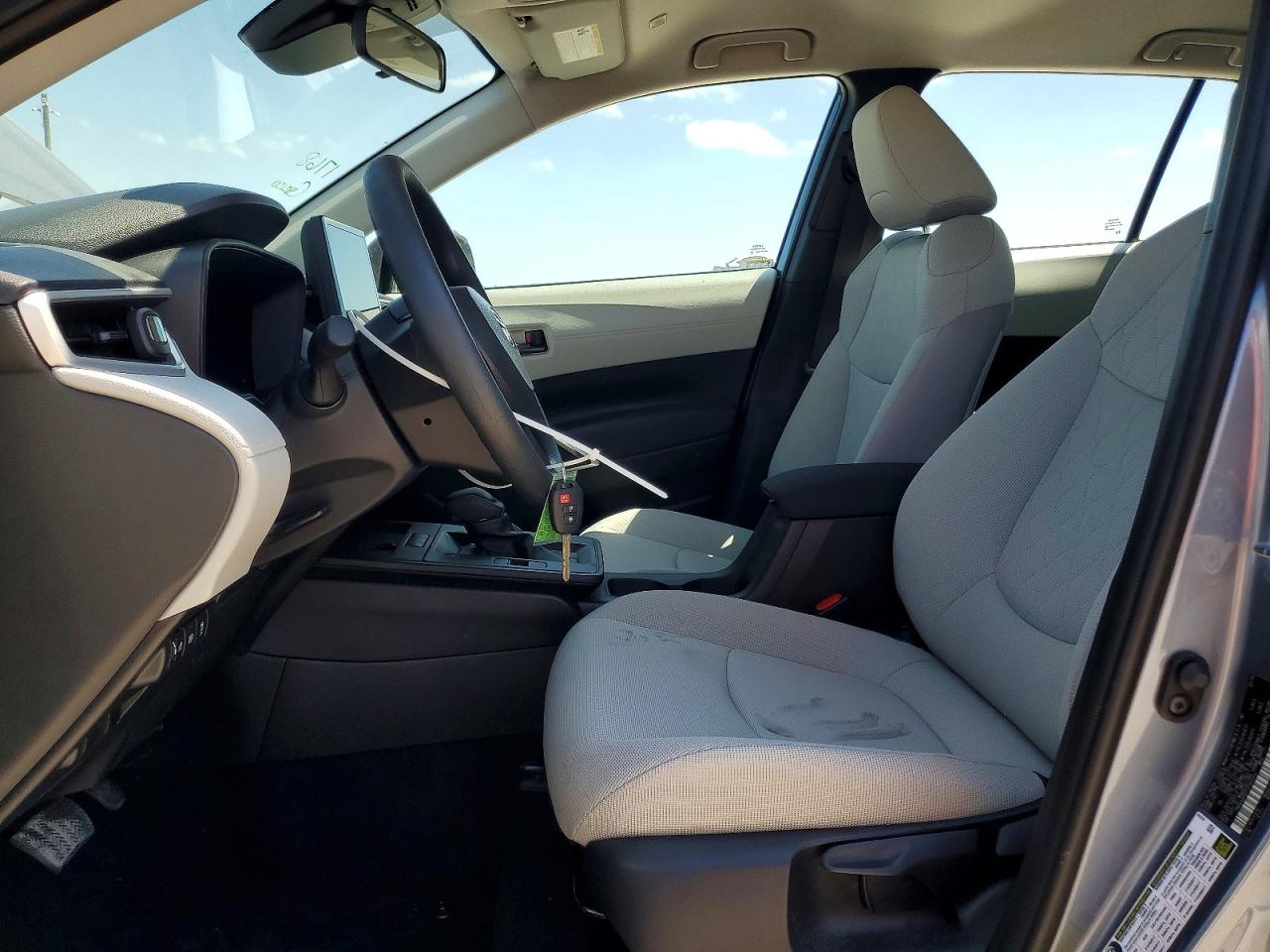 2026 TOYOTA COROLLA CROSS L