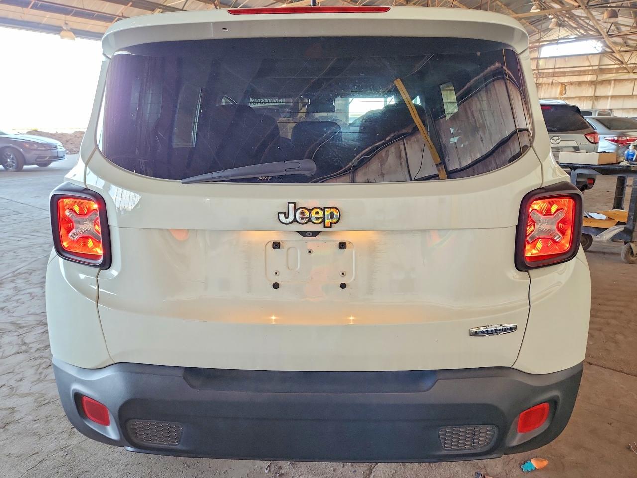 2016 JEEP RENEGADE LATITUDE 4X2