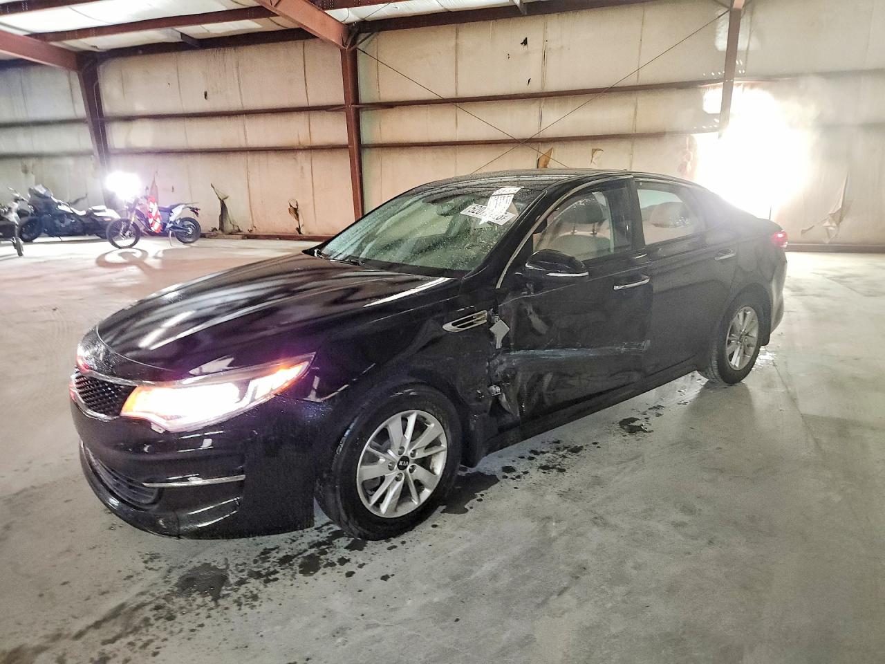2016 KIA OPTIMA GL