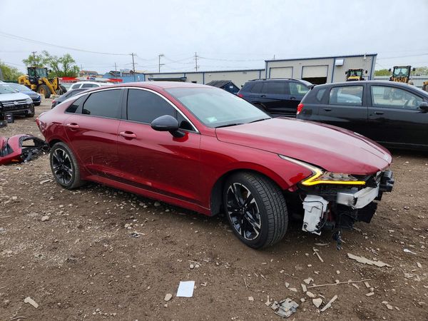 2022 KIA K5
