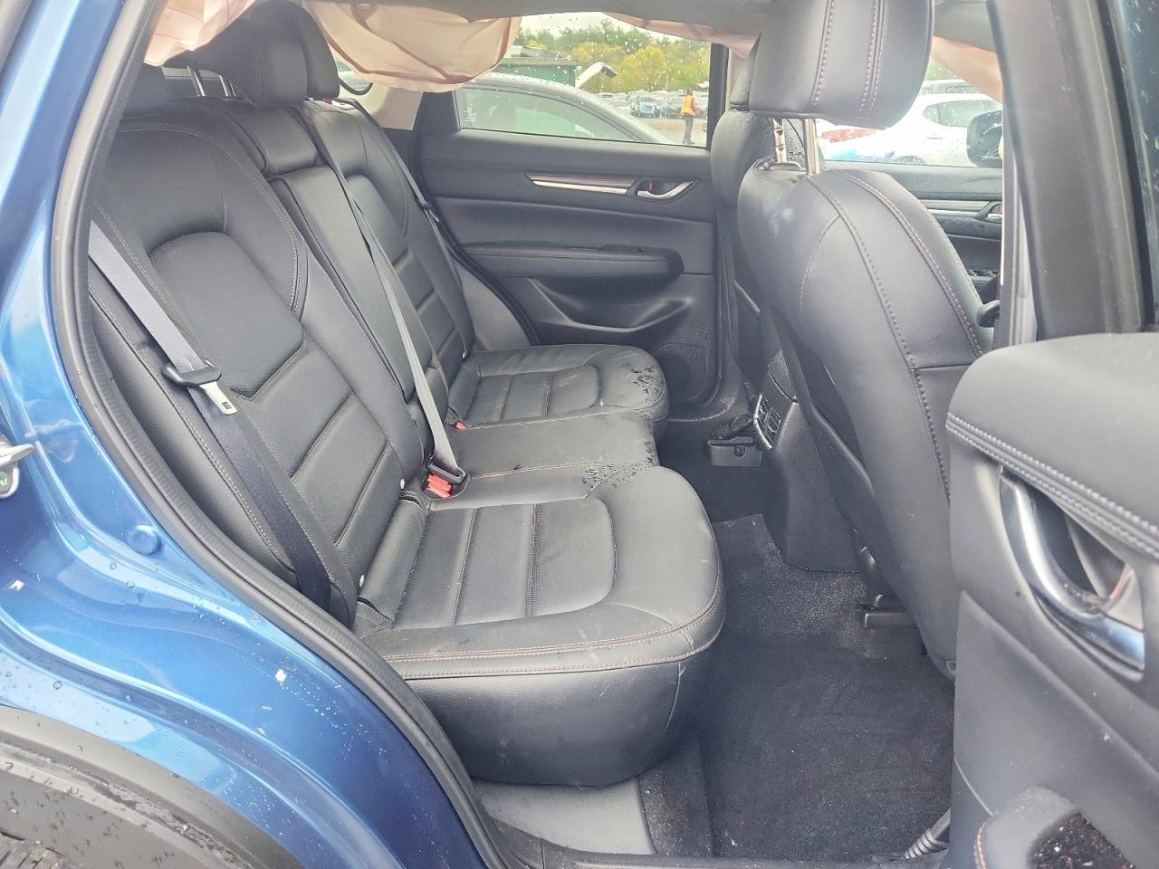 2022 MAZDA CX-5 Premium Package