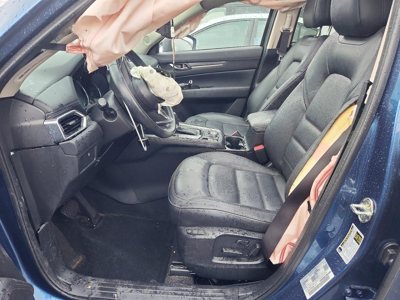 2022 MAZDA CX-5 Premium Package