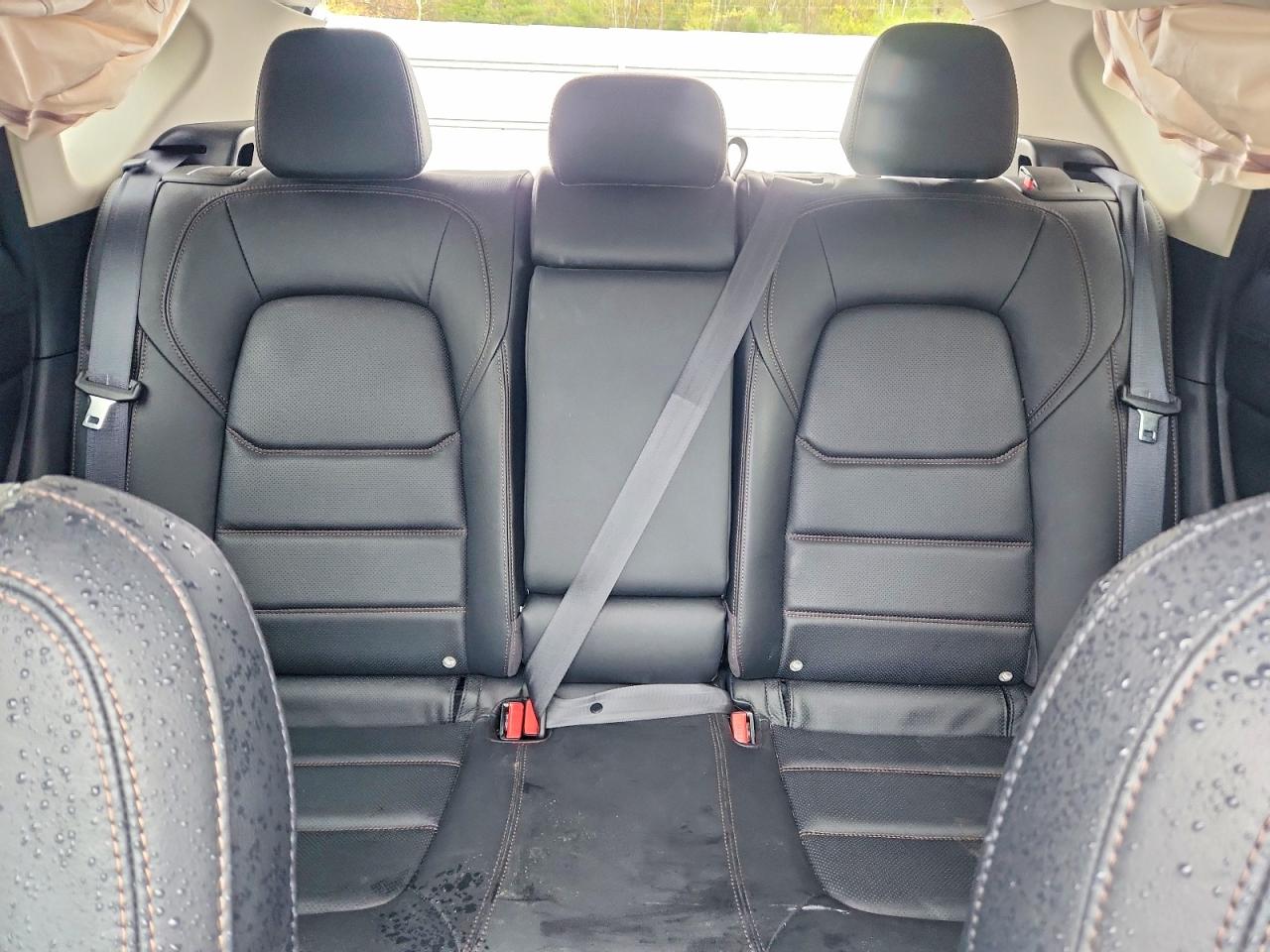 2022 MAZDA CX-5 Premium Package