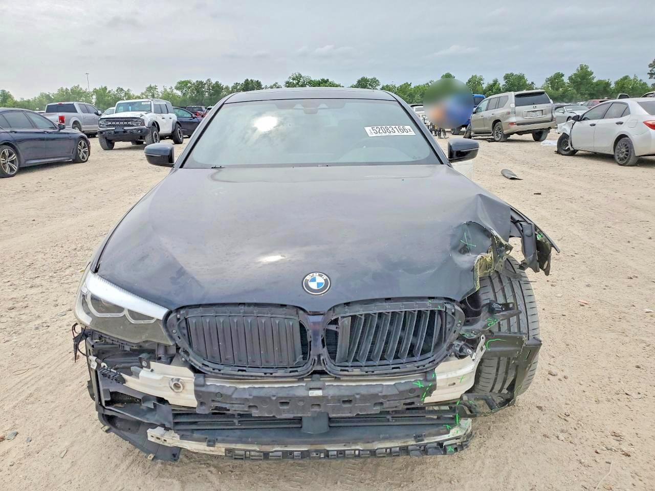 2020 BMW 530
