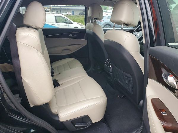 2017 KIA SORENTO