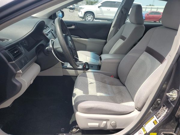 2014 TOYOTA CAMRY