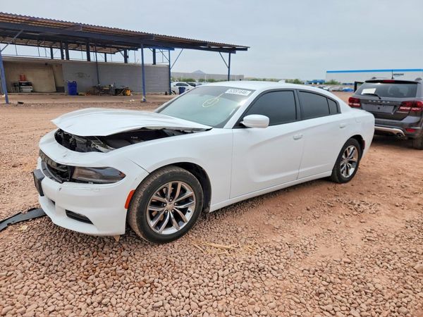 2016 DODGE CHARGER SXT