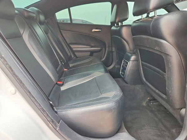 2016 DODGE CHARGER SXT
