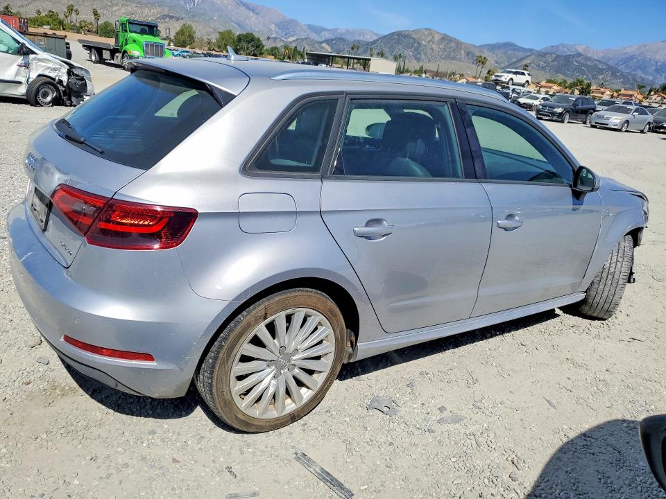 2016 AUDI A3