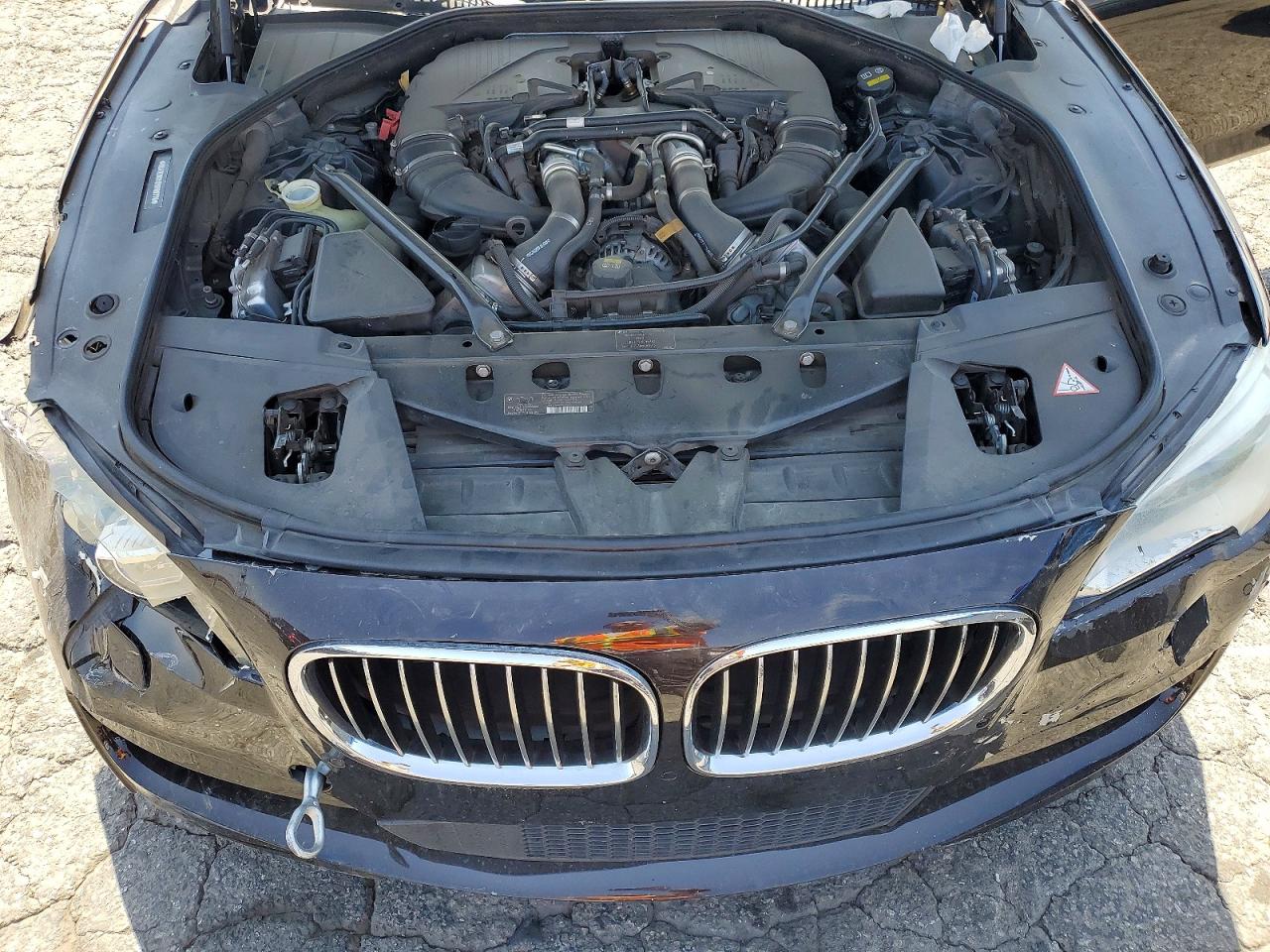 2015 BMW 750