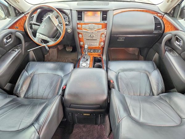 2017 INFINITI QX80