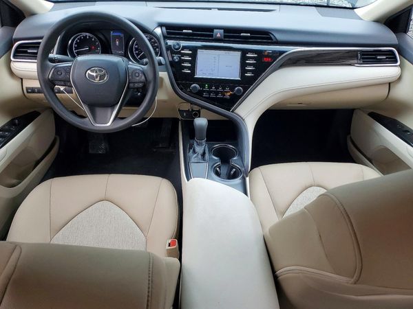 2018 TOYOTA CAMRY