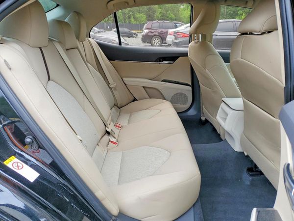2018 TOYOTA CAMRY