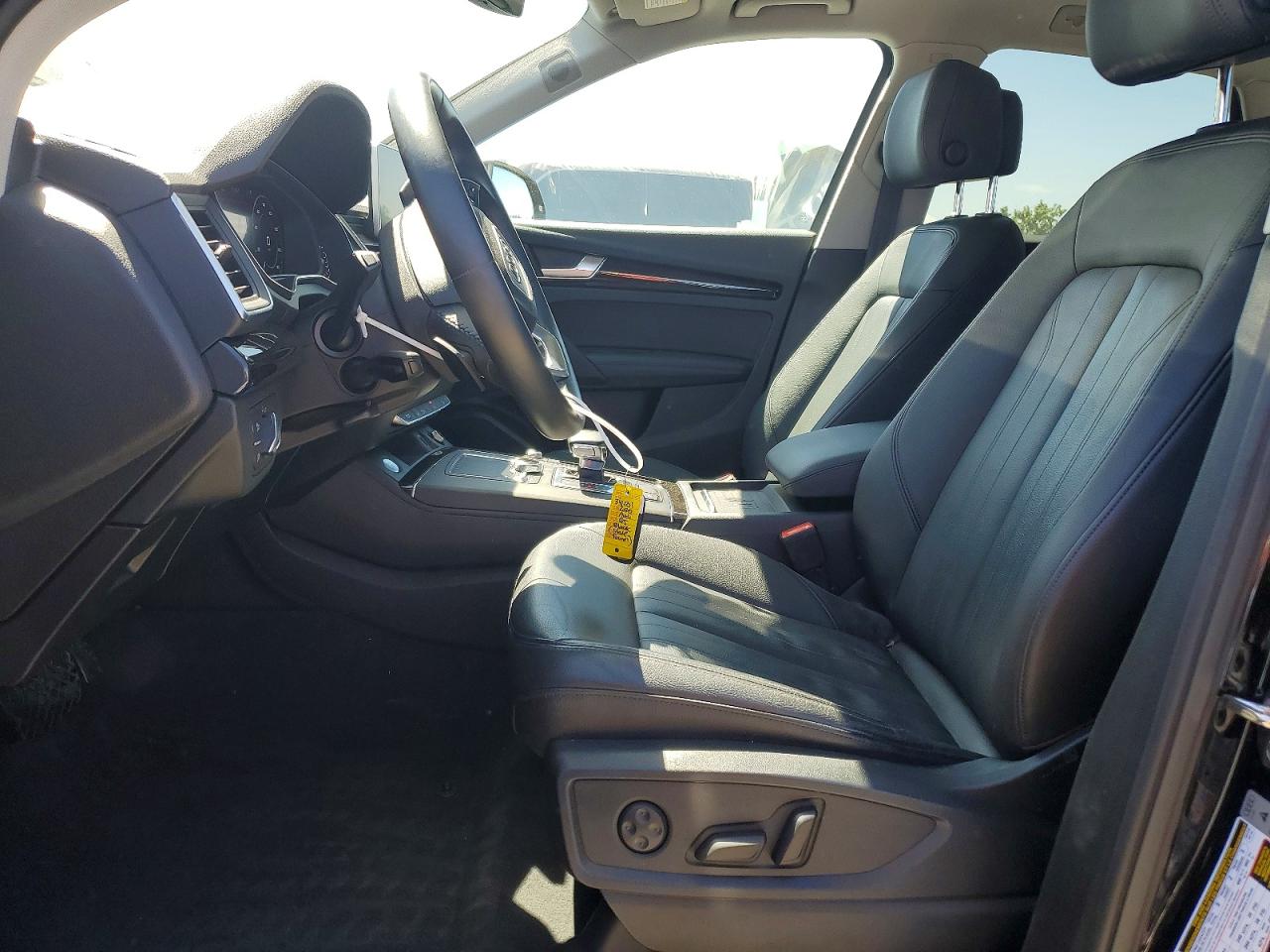 2020 AUDI Q5 E quattro Premium Plus