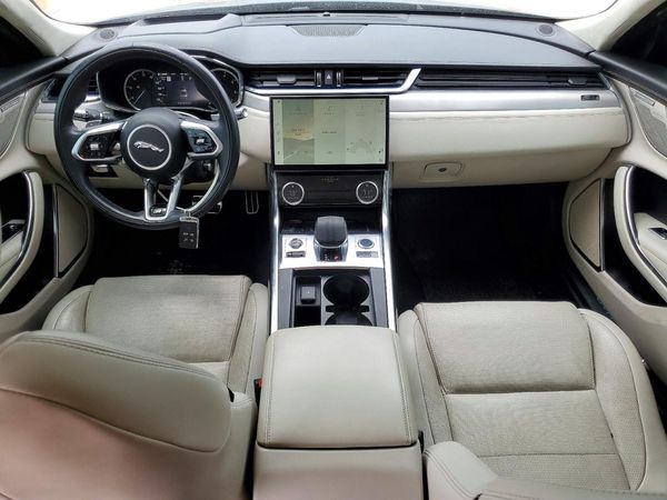 2022 JAGUAR XF
