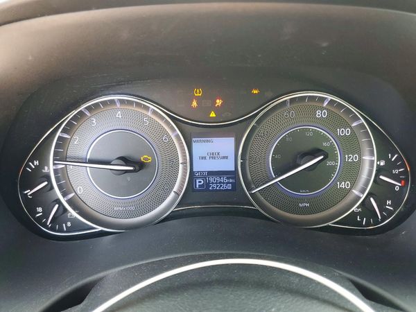 2017 INFINITI QX80