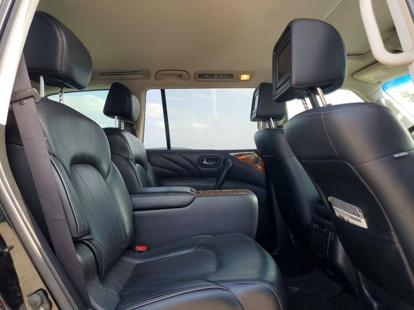 2017 INFINITI QX80