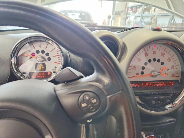 2012 MINI COOPER