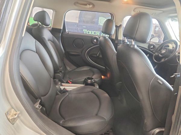 2012 MINI COOPER