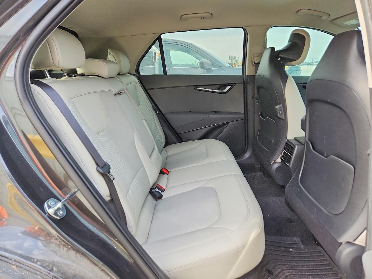 2024 KIA NIRO EX