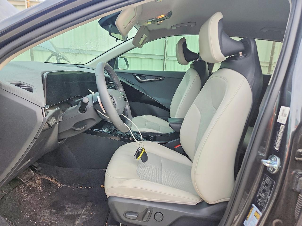 2024 KIA NIRO EX