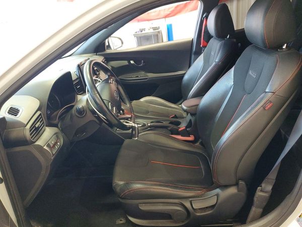 2019 HYUNDAI VELOSTER 2.0L and 2.0L Premium