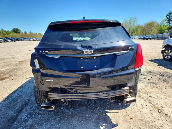 2018 CADILLAC XT5 Premium Luxury