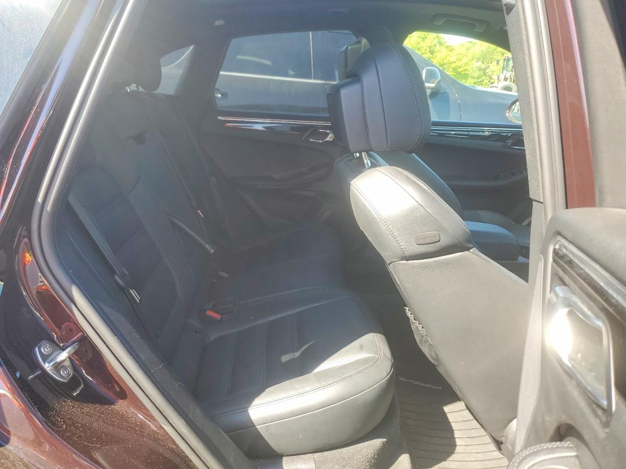 2023 PORSCHE MACAN