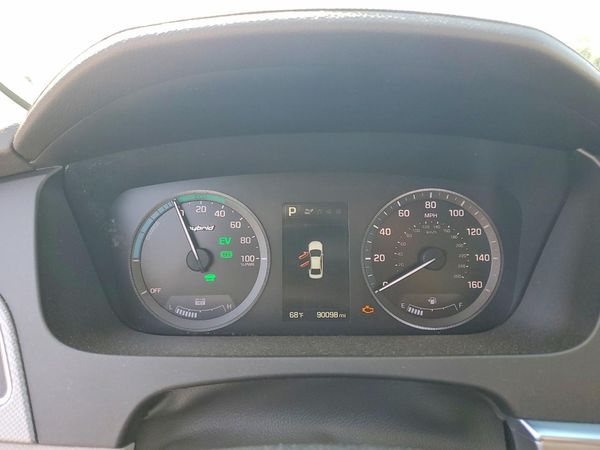 2017 HYUNDAI SONATA SE
