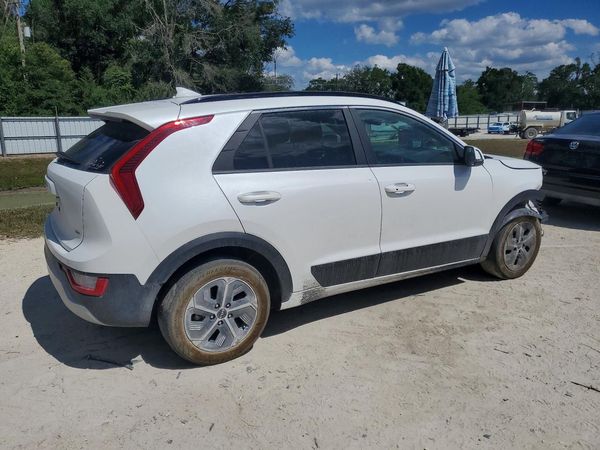 2024 KIA NIRO