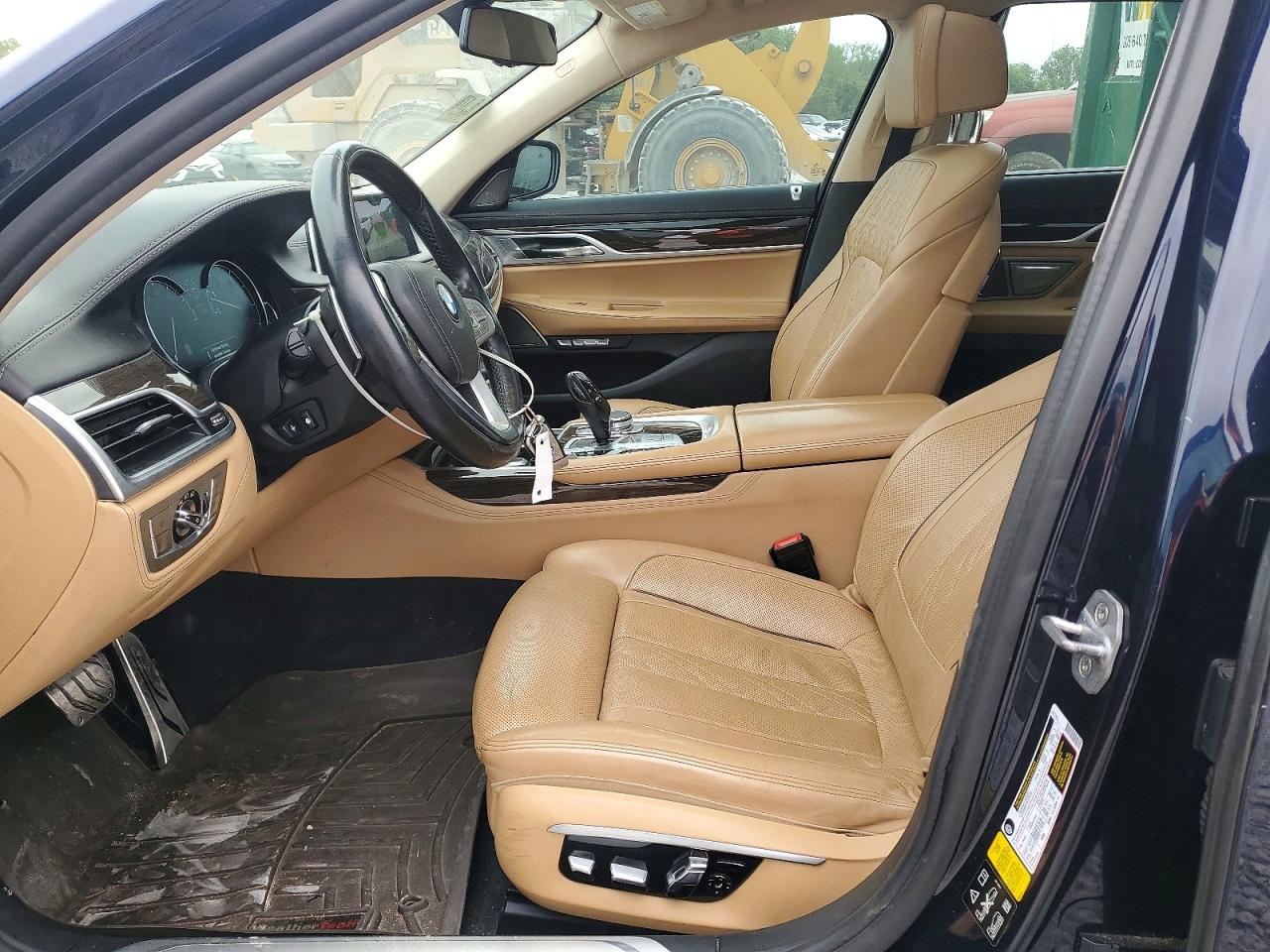 2016 BMW 750 xDrive