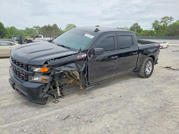 2021 CHEVROLET SILVERADO Trail Boss Custom — Front 3/4
