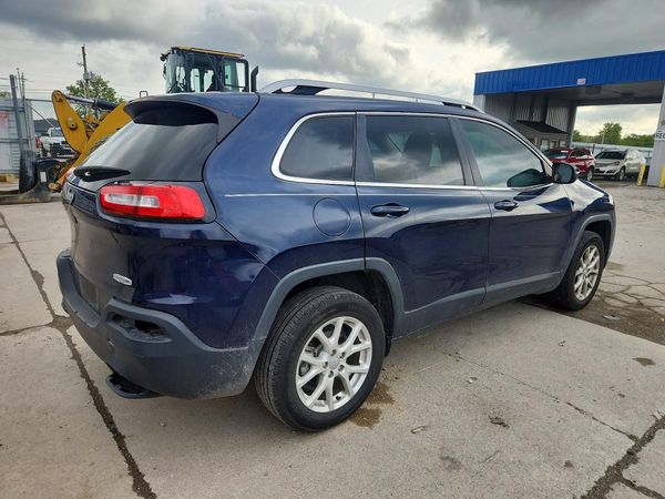 2015 JEEP CHEROKEE LATITUDE FWD