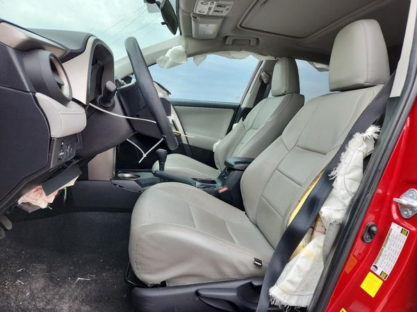 2015 TOYOTA RAV4 XLE (M Grade)