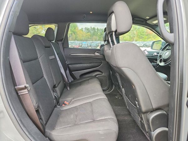 2021 JEEP GRAND CHEROKEE LAREDO 4X4