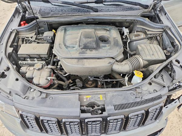 2021 JEEP GRAND CHEROKEE LAREDO 4X4