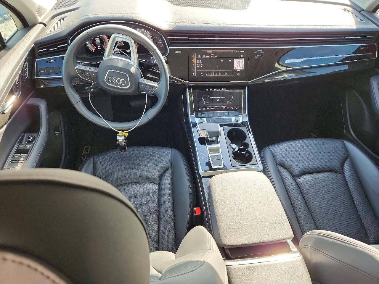 2024 AUDI Q7 quattro Premium Plus