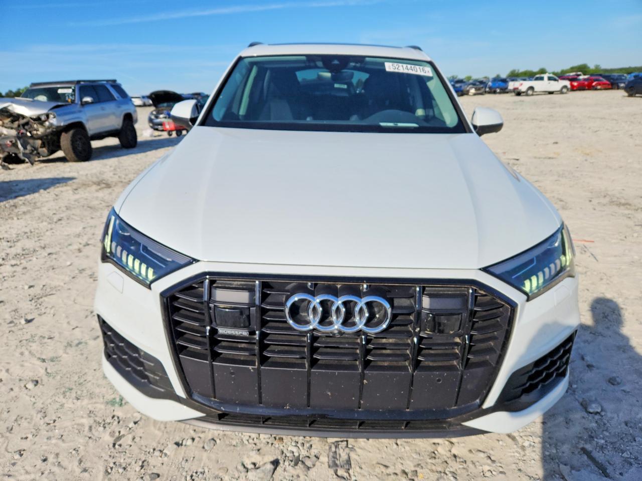 2024 AUDI Q7 quattro Premium Plus