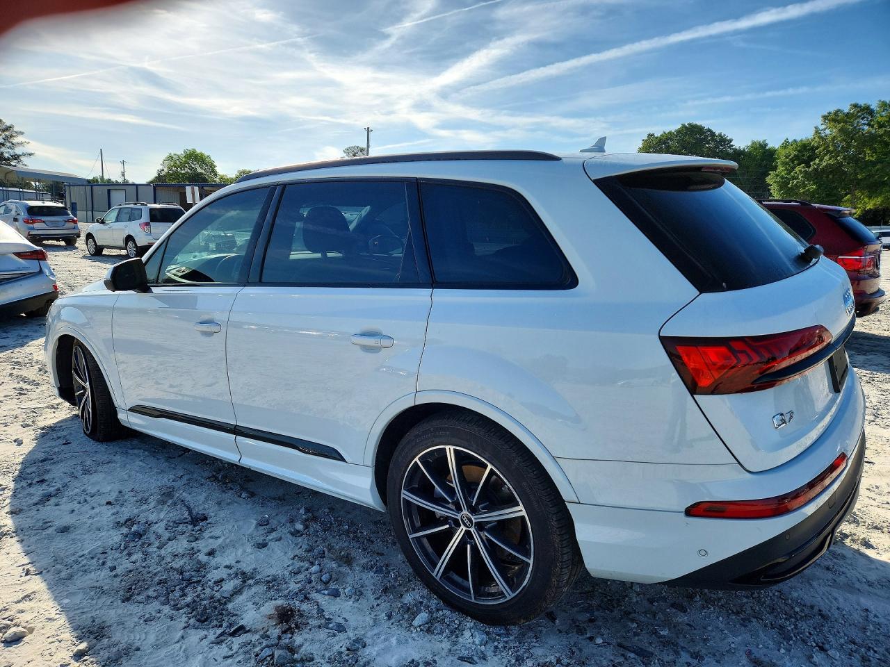 2024 AUDI Q7 quattro Premium Plus