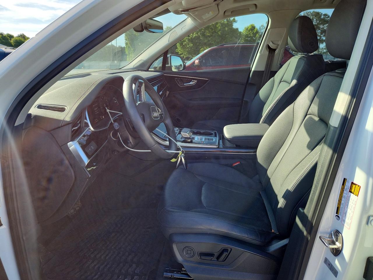 2024 AUDI Q7 quattro Premium Plus