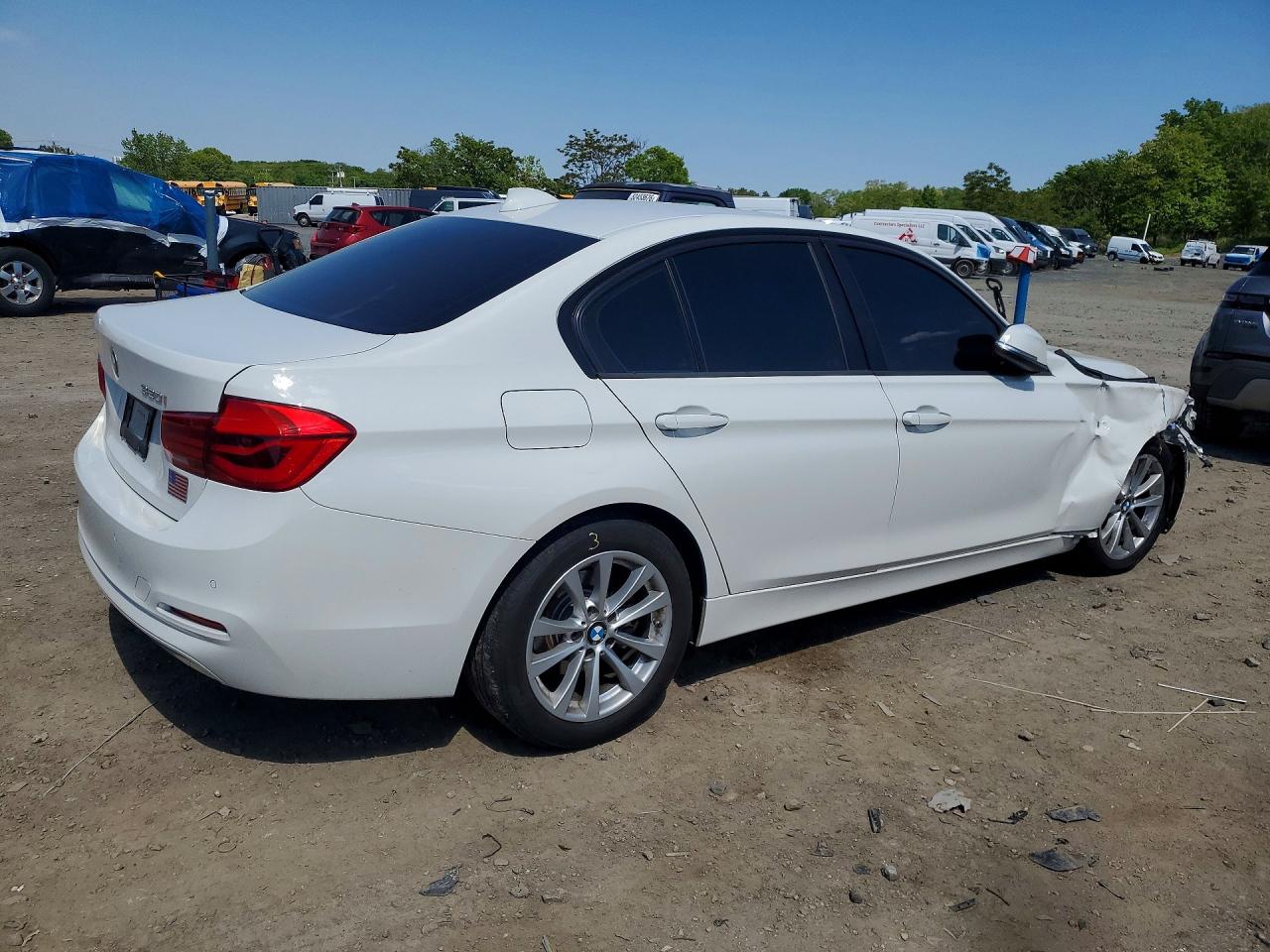 2018 BMW 320