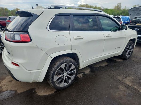 2019 JEEP CHEROKEE OVERLAND 4X4