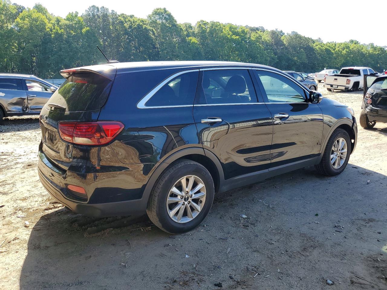 2019 KIA SORENTO L, LX, S