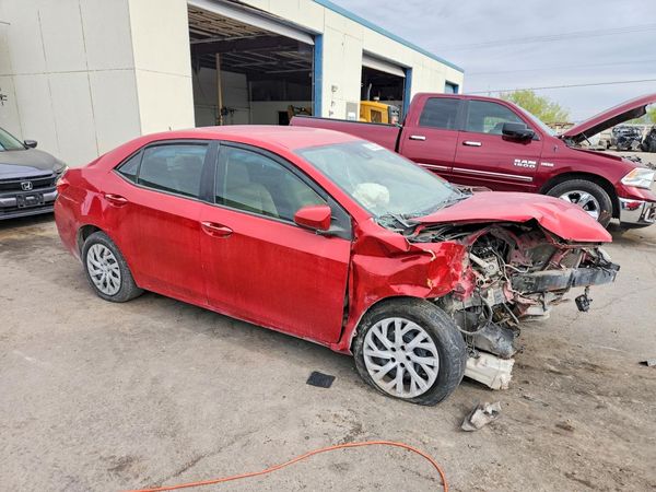 2018 TOYOTA COROLLA L/LE/SE/XLE/XSE — Passenger 3/4