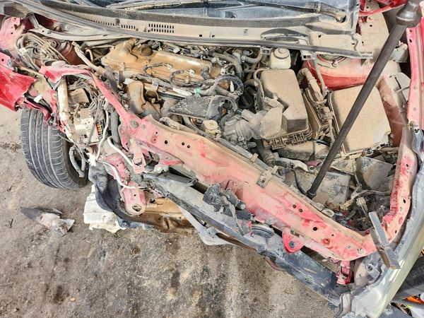 2018 TOYOTA COROLLA L/LE/SE/XLE/XSE — Engine bay