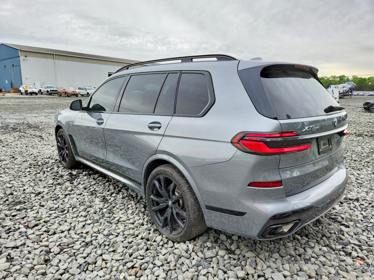 2024 BMW X7